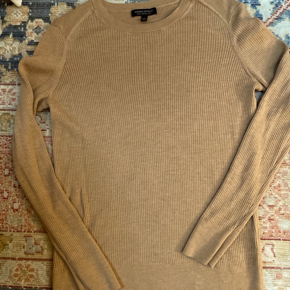 Banana Republic Ribbed Merino wool sweater.